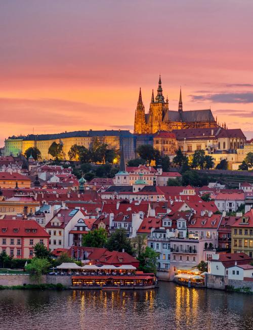 布拉格广场必去景点(布拉格广场景点介绍)