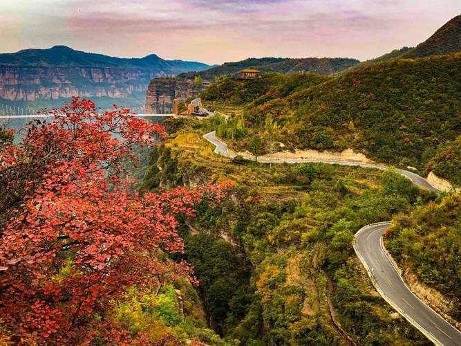 石家庄太行山秋色美(石家庄太行山区红叶美景)