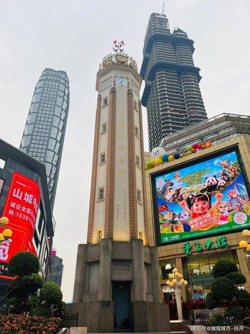 重庆火车站附近好景点哪几个(重庆火车站有什么好吃的)