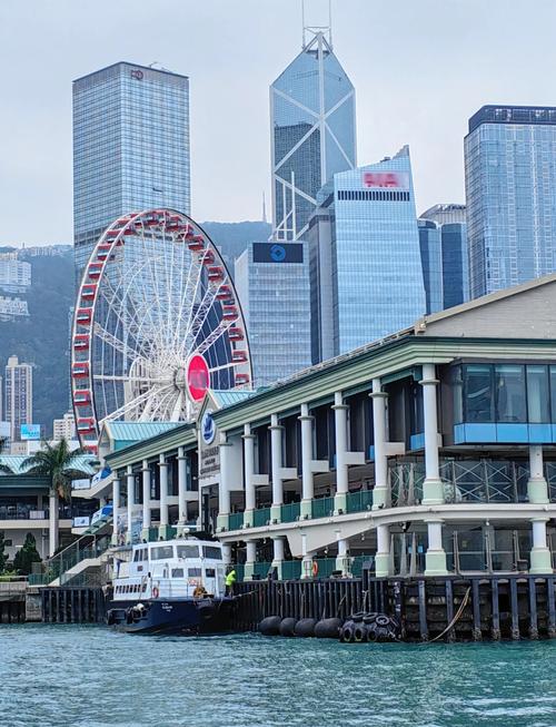 香港好玩的地方有哪些(香港好玩的地方有哪些景点)