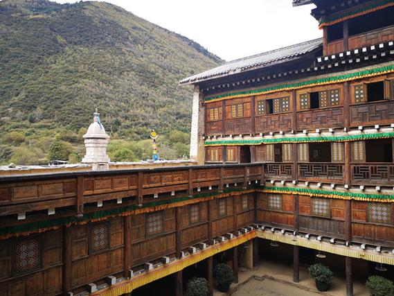 阿坝州旅游攻略自驾游4天要多少钱 阿坝州旅游攻略自驾游4天要多少钱一天