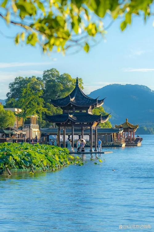 苏杭旅游景点有哪些(苏杭旅游景点有哪些地方)