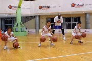 专业教练双语教学 USBA篮球学院打造训练计划