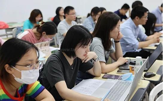 无锡新马教育老师培训