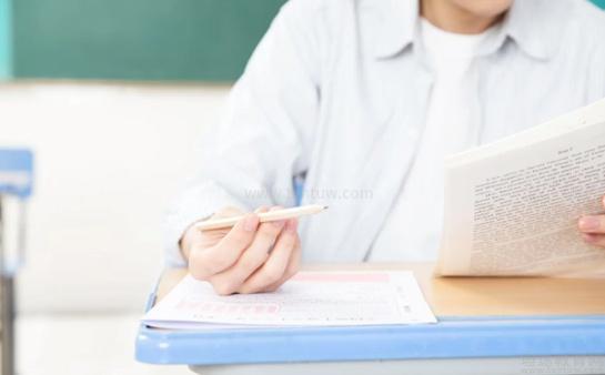 学生积极备考