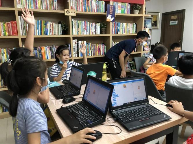 你知道12岁的小朋友在学乐的课堂上学习什么吗