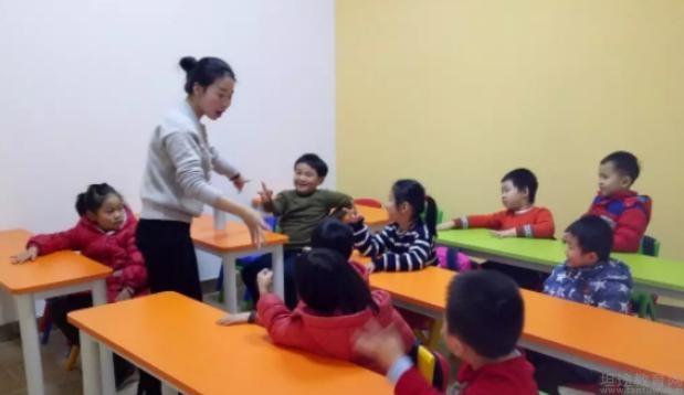 无锡牛顿1+7教育课堂情况