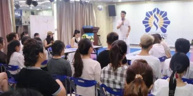 无锡轩美尼化妆学校校园演讲大赛
