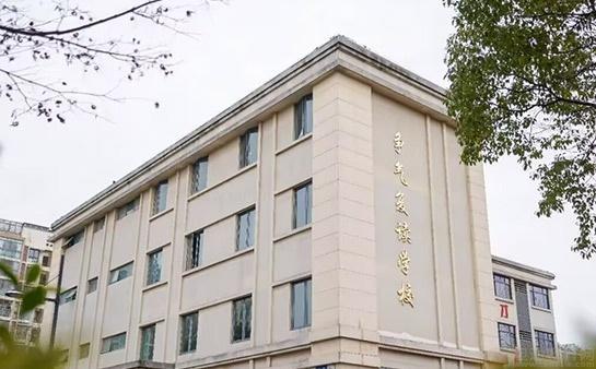 无锡争气复读学校教学楼